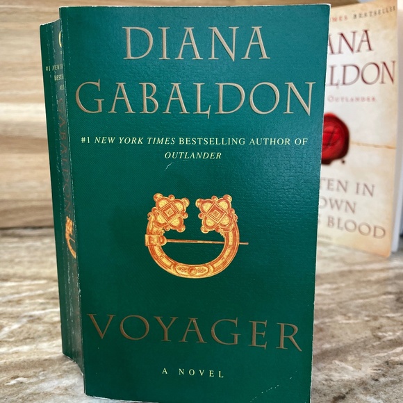 3 Books by Diana Gabaldon Outlander Paperback Used - Picture 2 of 15